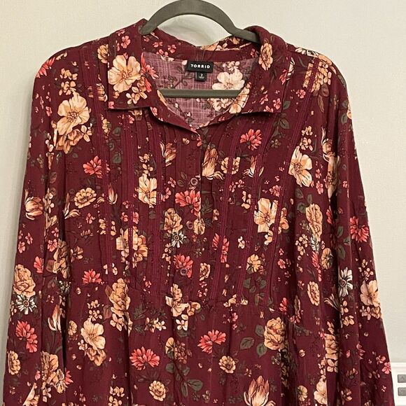 Torrid Top Lace Trim Babydoll Tunic Textured Stretch Rayon Floral Blouse 2X‎ EUC - Picture 2 of 12